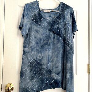 LADIES SIZE 14/16 AVENUE BLUE SHORT SLEEVE TUNIC TOP WITH BLING